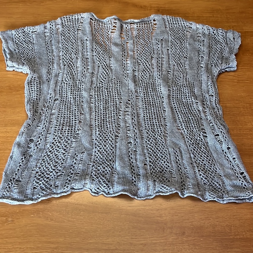 Eileen Fisher Open Knit Linen Top-Gray, Short Sleeve, V-Neck, Size M, GUC. - Picture 7 of 15